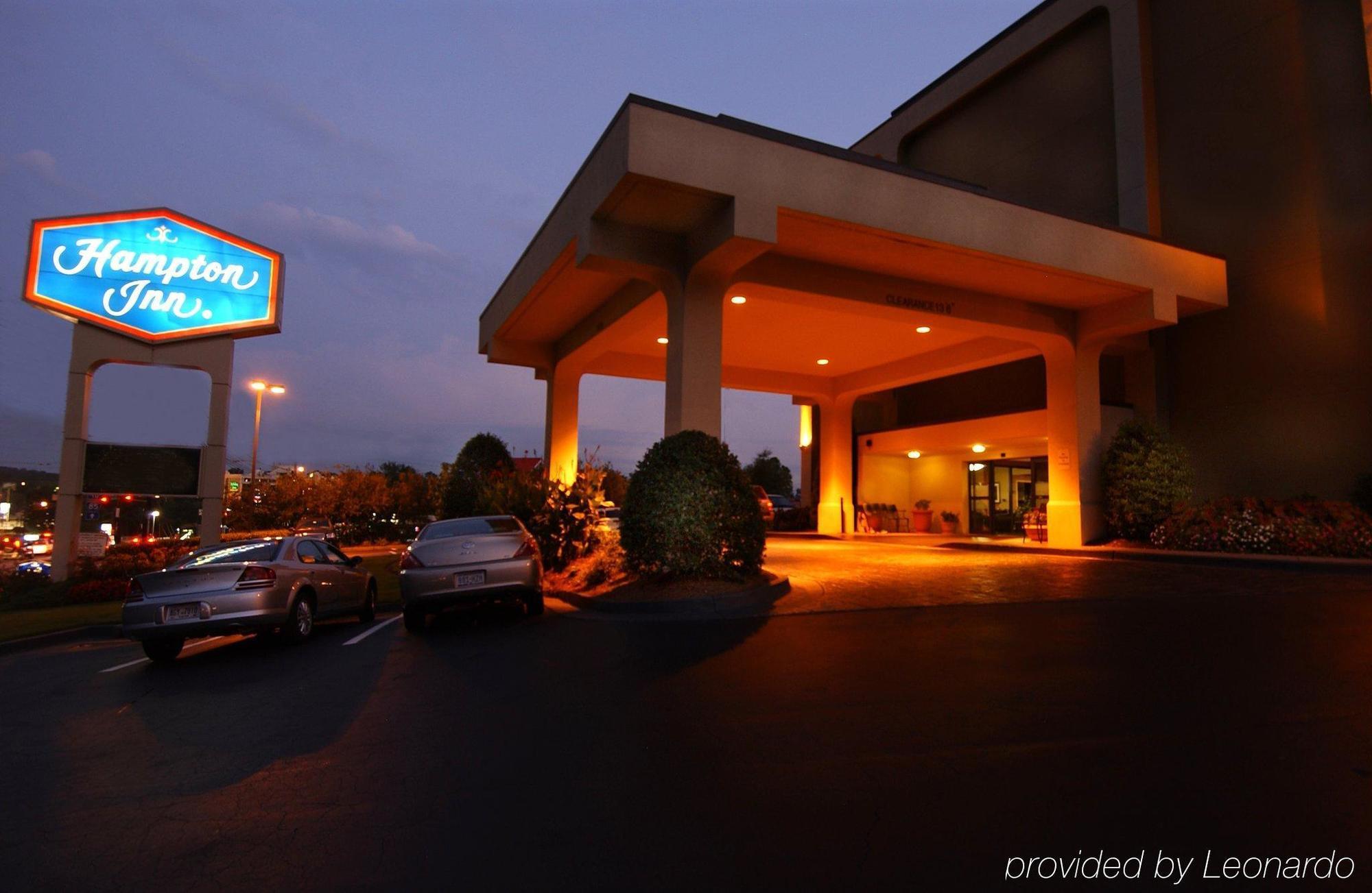 Hampton Inn Atlanta-North Druid Hills Экстерьер фото